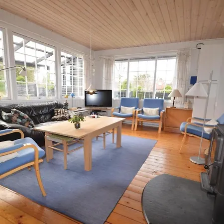 Three-bedroom Fjerritslev With A Fireplace 07 Dom wakacyjny